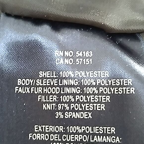 Tommy Hilfiger NWT Men's Sherba Lined Hooded Puffer Coat. Size Medium - Picture 14 of 16